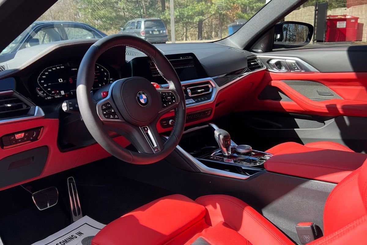 what to look for in a mobile car detailing service